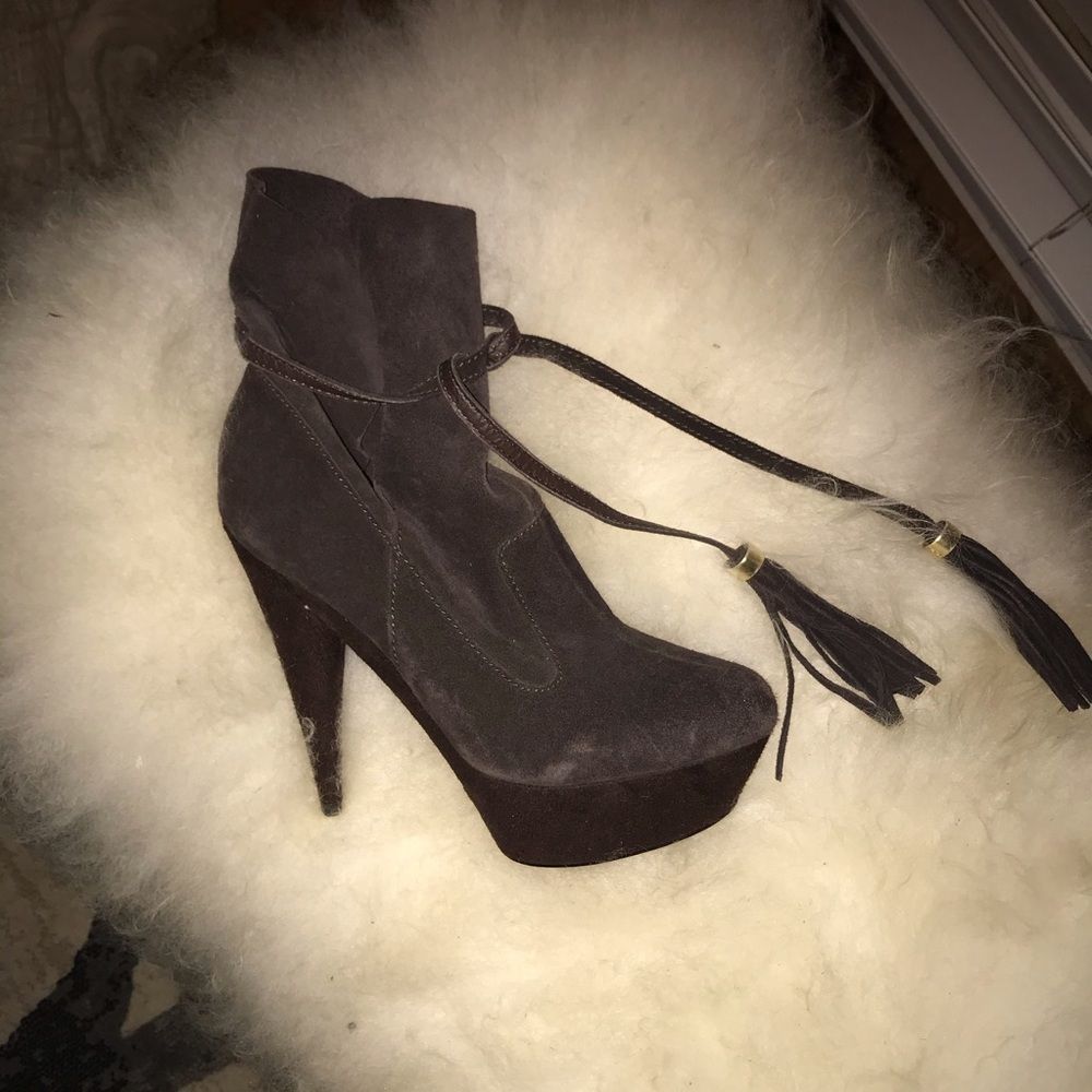 Colin Stuart Briwn Platform Booties - image 7